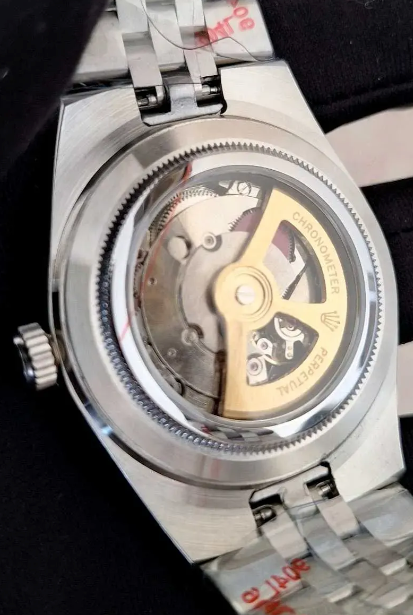 Captura de pantalla 2025-12-11 a la(s) 11.43.29 a. m. ROLEX LAND-DWELLER