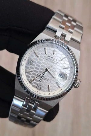 Captura de pantalla 2025-12-11 a la(s) 11.43.51 a. m. ROLEX LAND-DWELLER