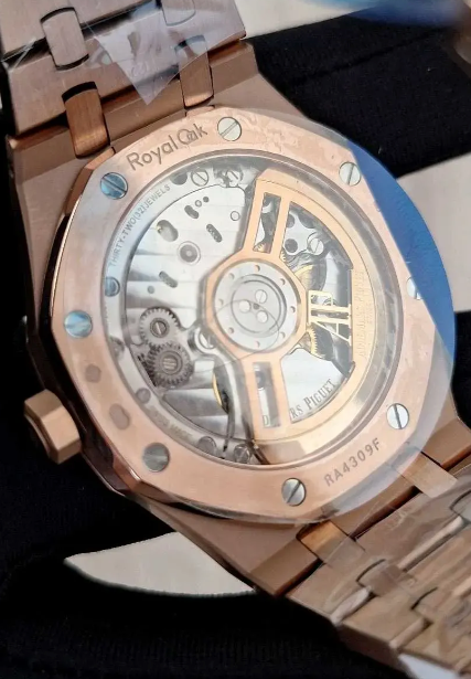 Captura de pantalla 2025-12-11 a la(s) 11.48.46 a. m. AUDEMARS PIGUET ROYAL