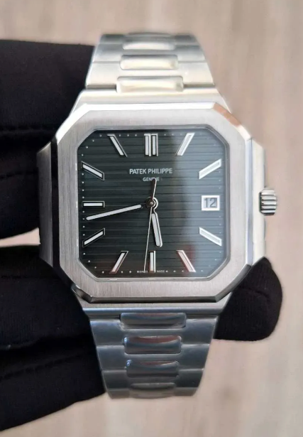Captura de pantalla 2025-12-11 a la(s) 12.12.04 p. m. PATEK PHILIPPE CUBITUS