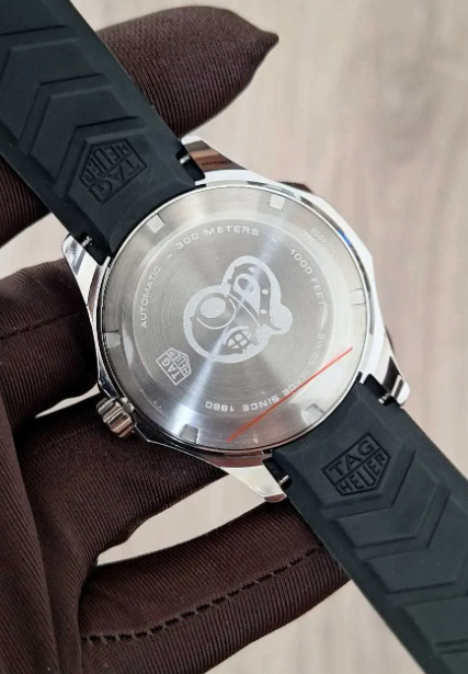 Captura de pantalla 2025-12-12 a la(s) 10.03.32 a. m. TAG HEUER AQUARACER CAL 5