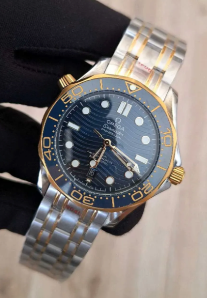 Captura de pantalla 2025-12-12 a la(s) 8.36.30 a. m. OMEGA SEAMASTER 300