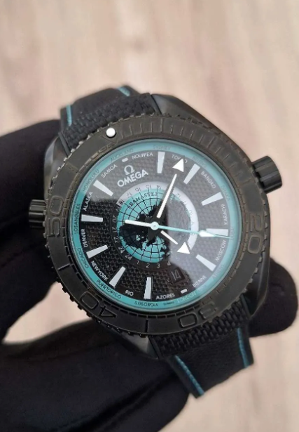 Captura de pantalla 2025-12-12 a la(s) 9.46.38 a. m. OMEGA PLANET OCEAN WORLD TIME