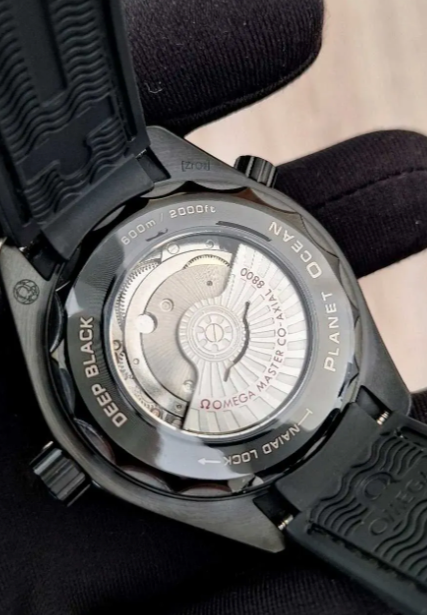 Captura de pantalla 2025-12-12 a la(s) 9.47.00 a. m. OMEGA PLANET OCEAN WORLD TIME